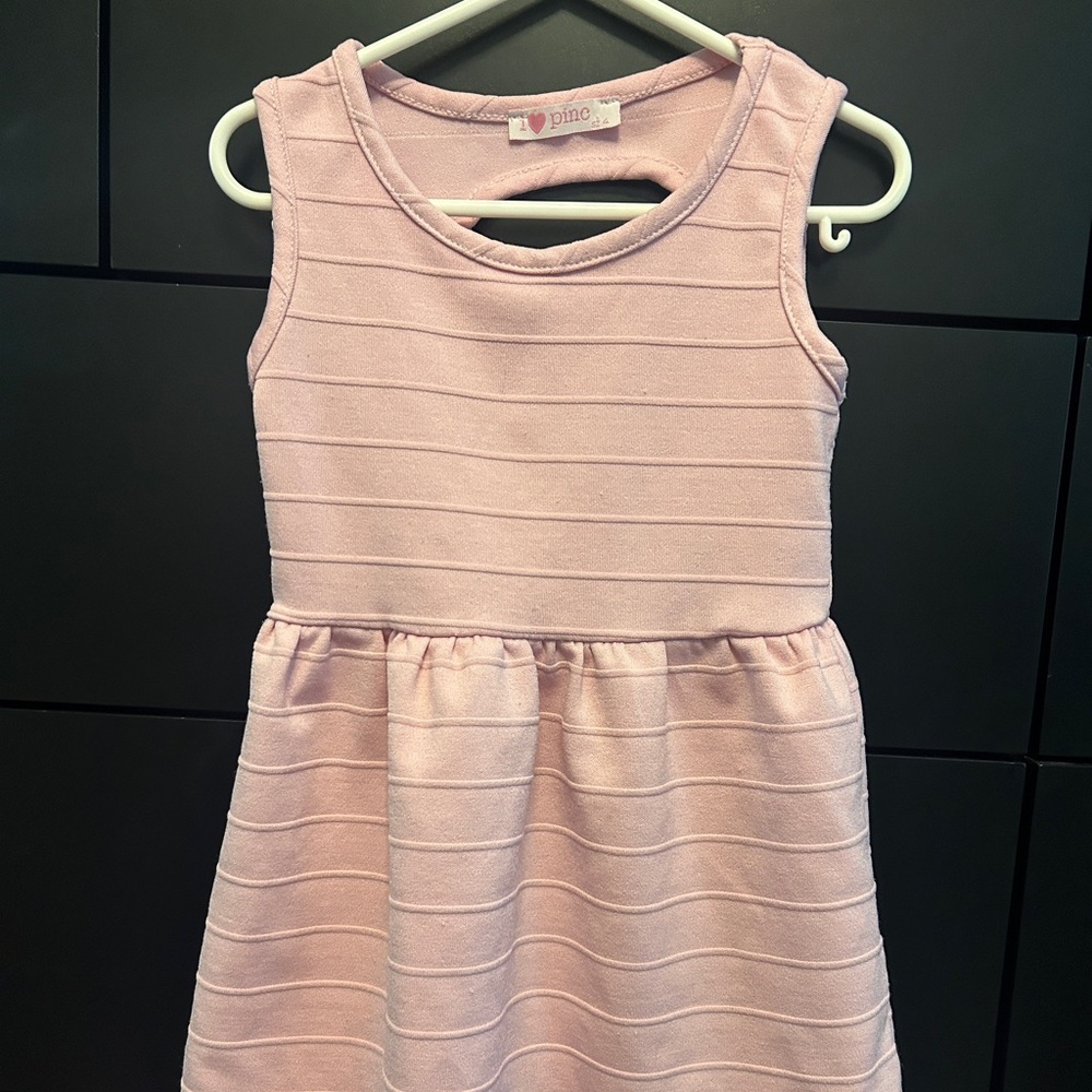 Adorable I love Pinc dress, size 4